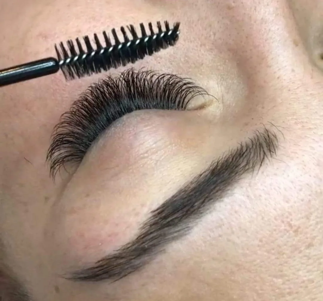 Lash detailing