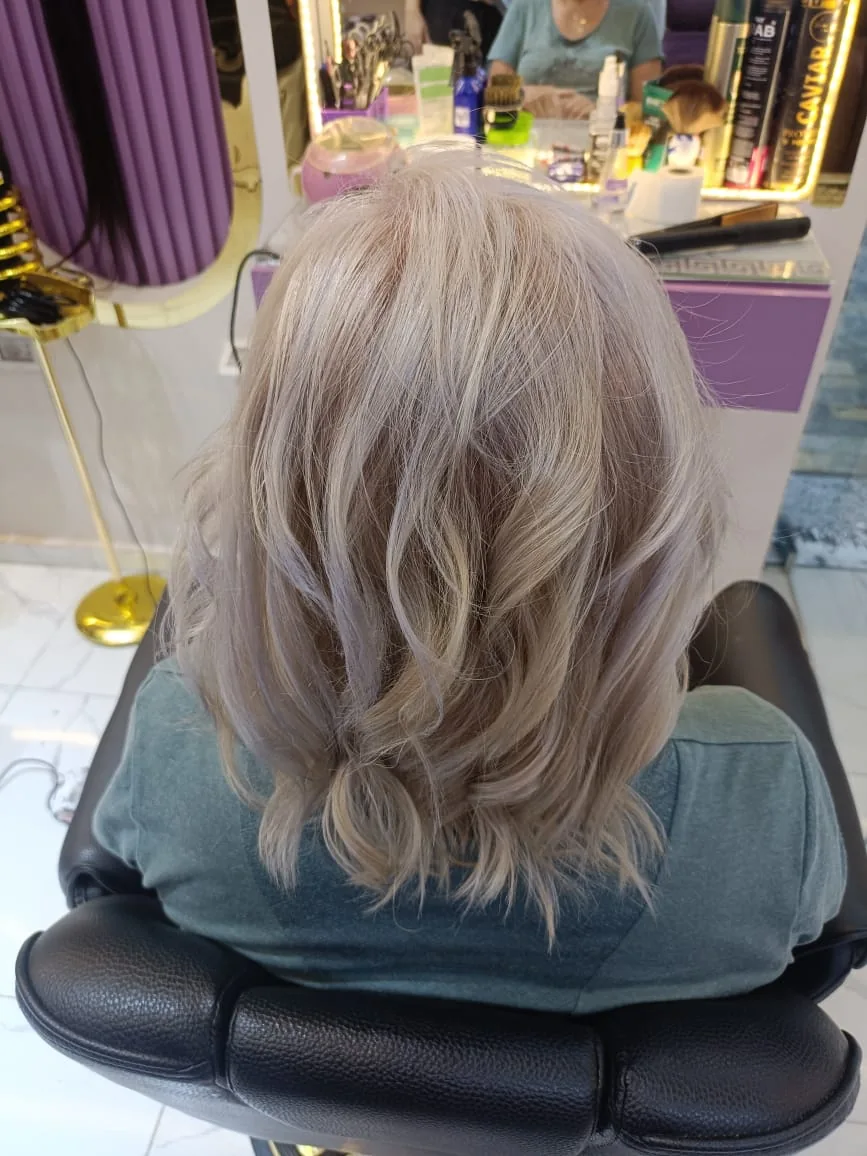 Soft silver waves